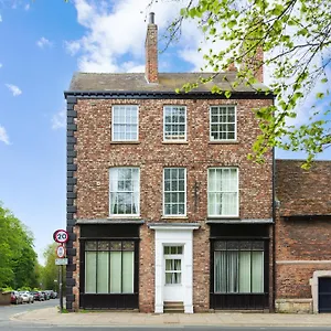 Apartment Bootham Court Grade Ii Duplex With Free Parking & Wi-fi - Sleeps 2-6 People, York